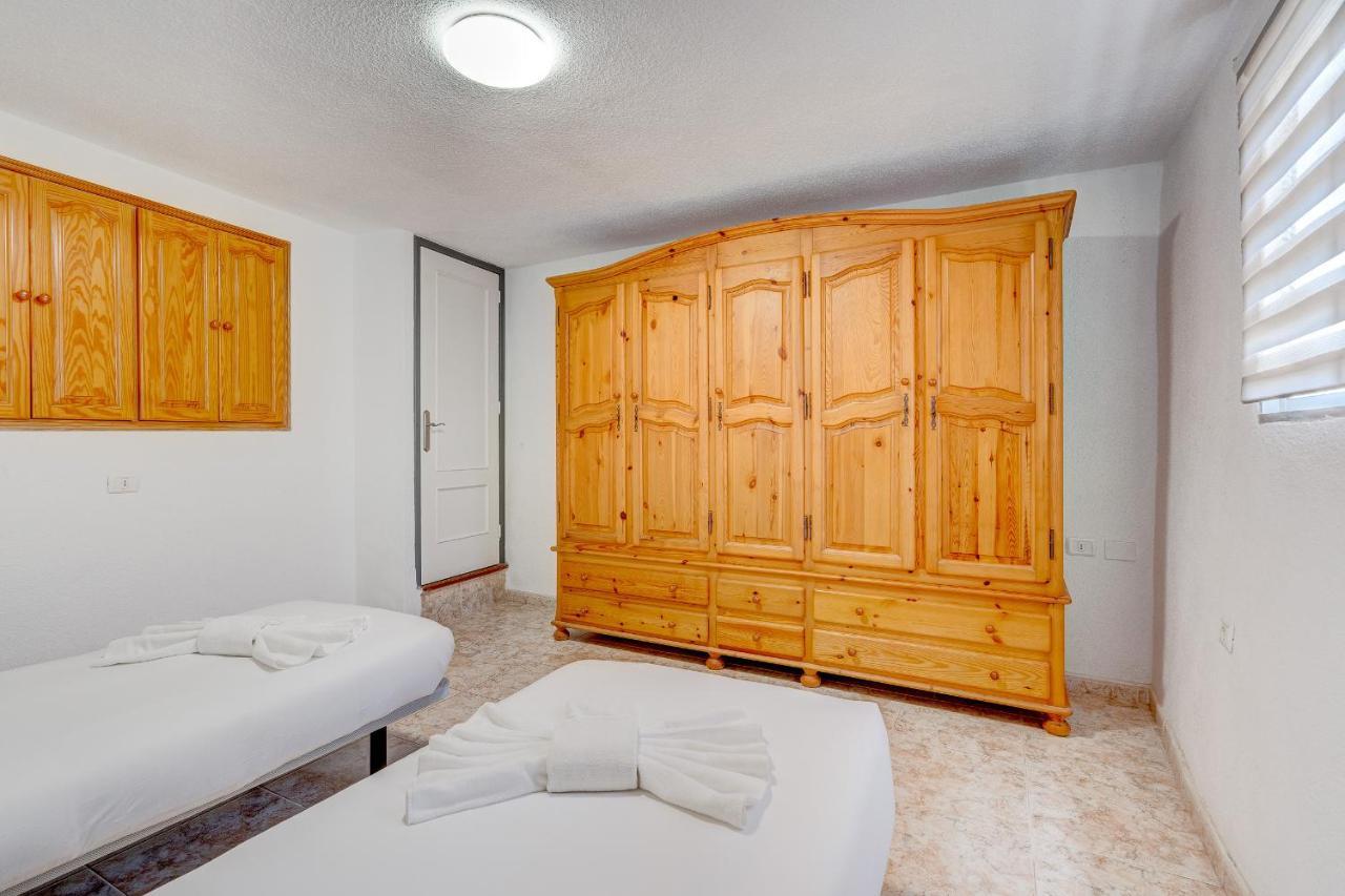 Island Sun Apartment Callao Salvaje Exterior photo